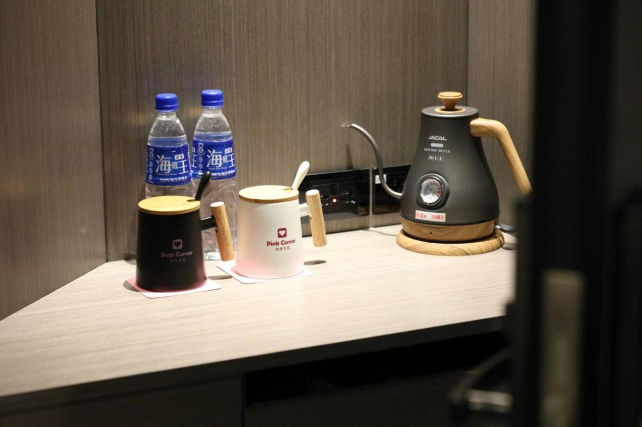 Hualien Pink Corner Hotel ภายนอก รูปภาพ