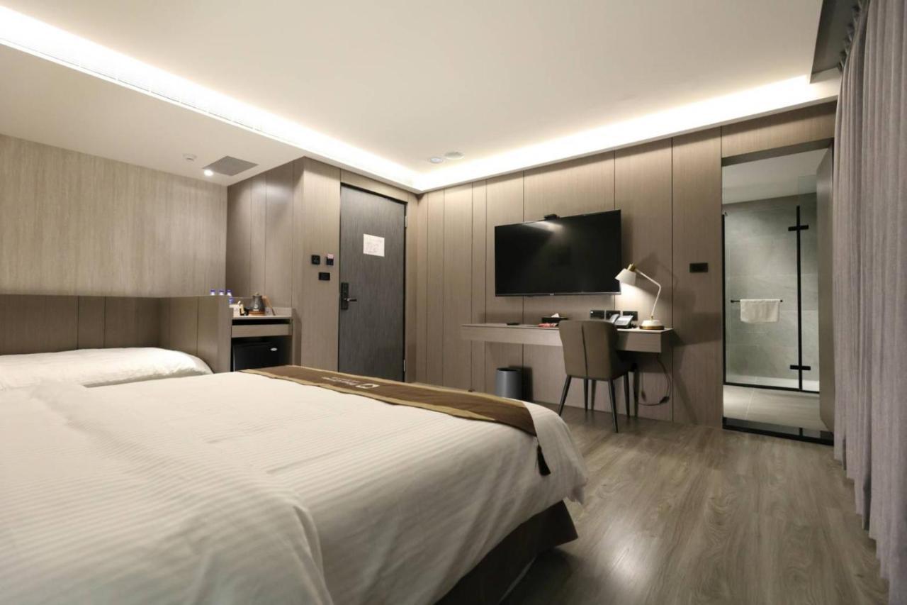 Hualien Pink Corner Hotel ภายนอก รูปภาพ