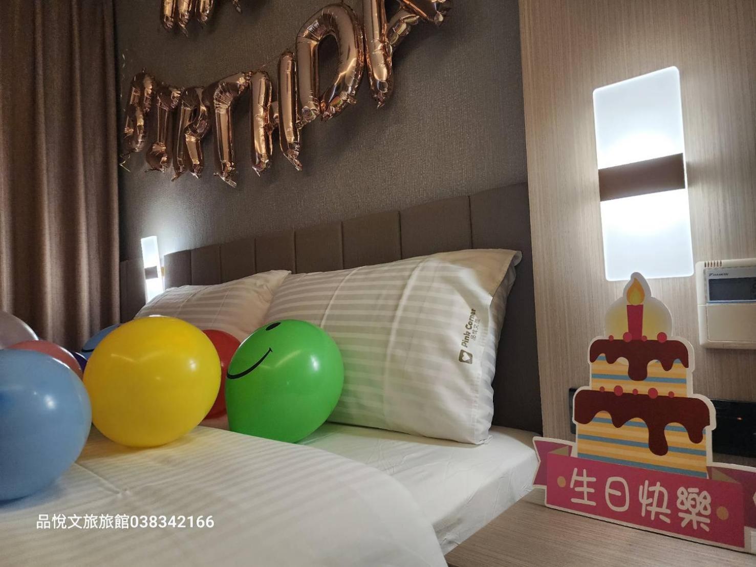 Hualien Pink Corner Hotel ภายนอก รูปภาพ